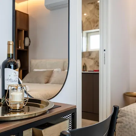 Skyline Mirjana - Cozy With Terrace Apartment